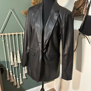 LOFT NWT Black Faux Leather Tailored Blazer Jacket Size 4 Sleek Modern Chic